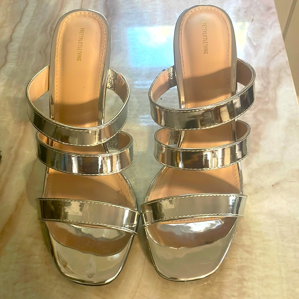 Says size 9, but I’m a size 8 and fits perfect